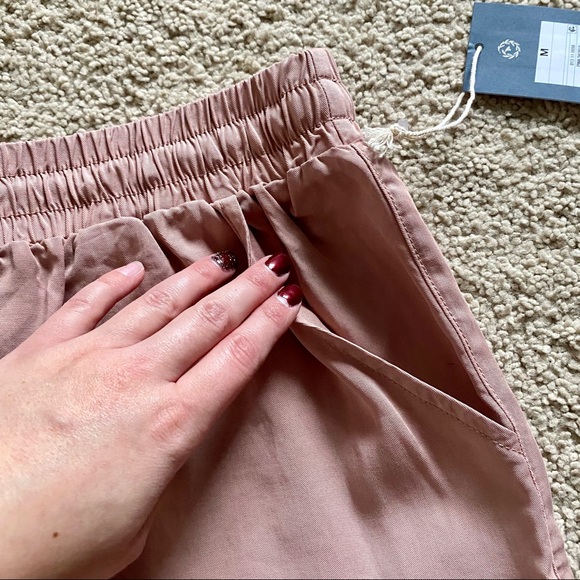 NWT Universal Thread High-Rise Pull On Short Size Medium - Picture 2 of 5